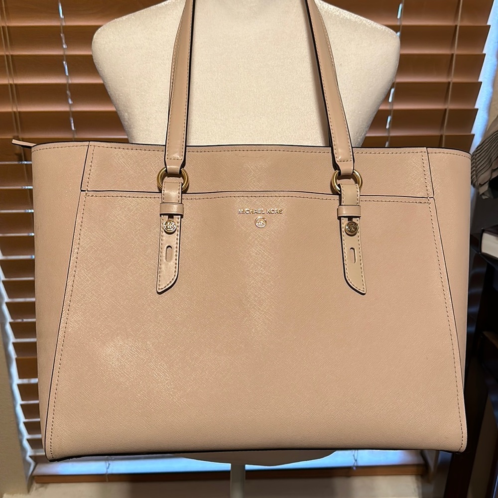Michael Kors purse/laptop bag